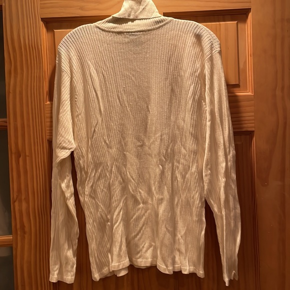 Woman’s Anna Gray Off White Ribbed Turtleneck Sweater. Size 2X - Picture 2 of 5